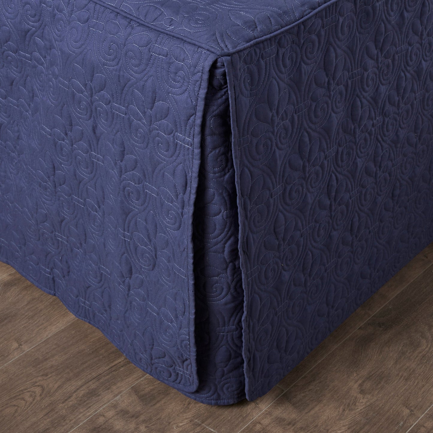 Vancouver 3 Piece Fitted Bedspread Set Navy